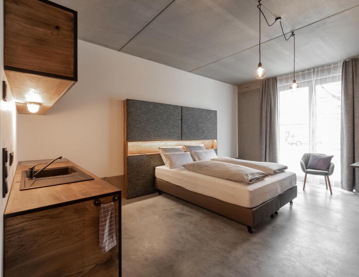Gh1 Aparthotel Am Glockenplatz Эинген Экстерьер фото