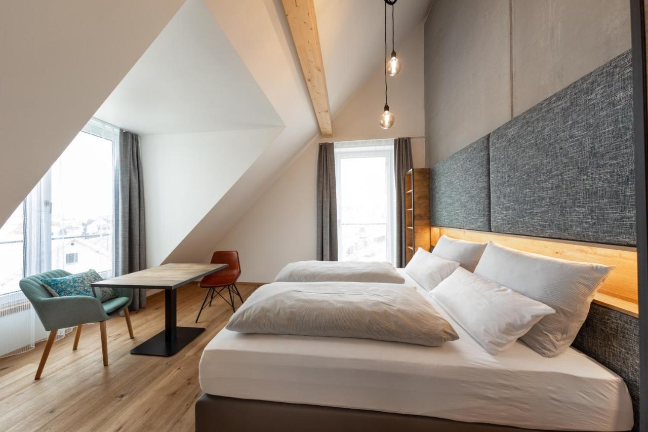 Gh1 Aparthotel Am Glockenplatz Эинген Экстерьер фото